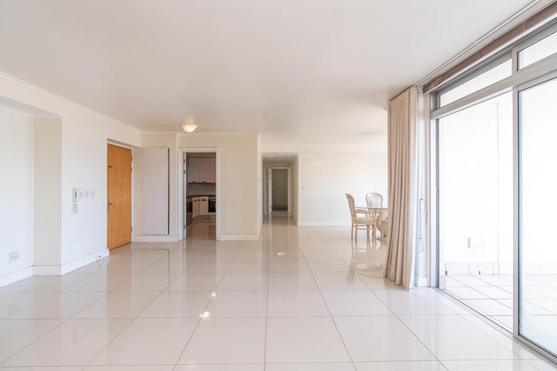 2 Bedroom Property for Sale in Sea Point Western Cape